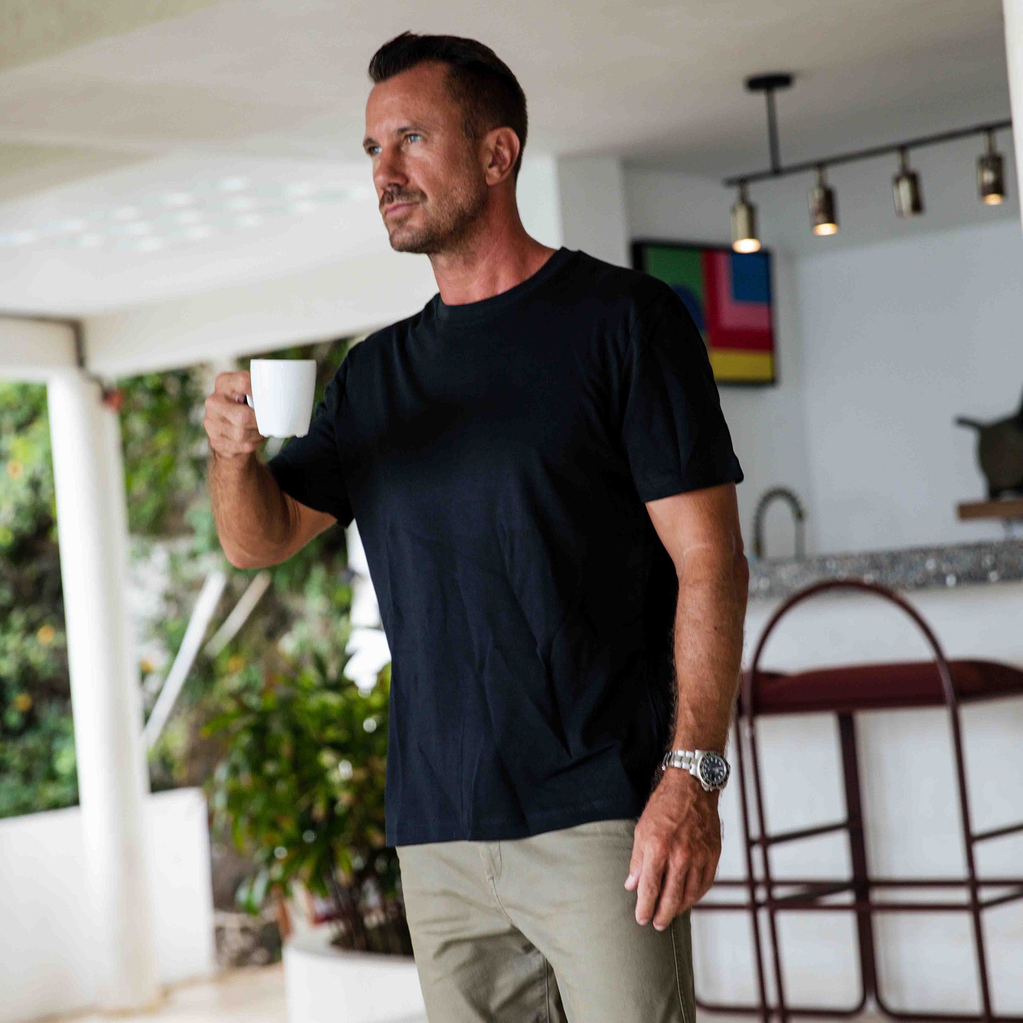 Stain-proof Crew Neck Black Short Sleeve Tee